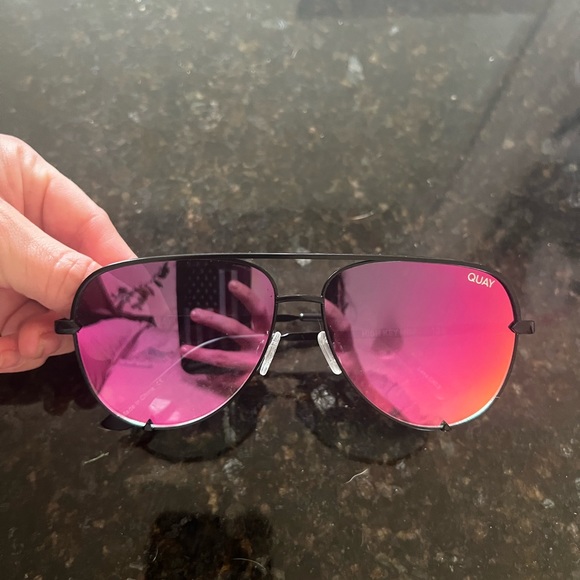 Quay Australia Accessories - Mini Quay High Quay Sunglasses